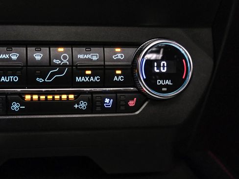 Used 2021 Ford Expedition Limited AWD/4WD image 26