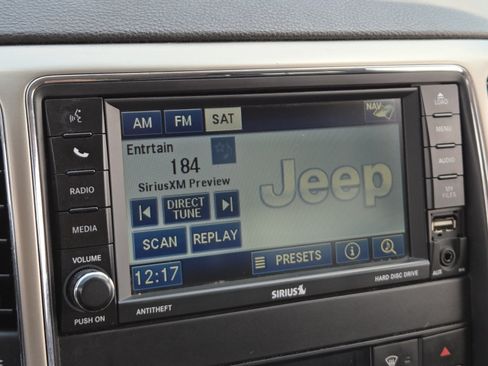 Used 2012 Jeep Grand Cherokee Laredo AWD/4WD image 7