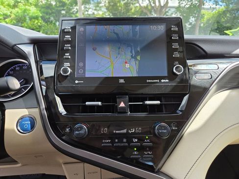 Used 2021 Toyota Camry XLE w/ Navigation Upgrade Package FWD image 28