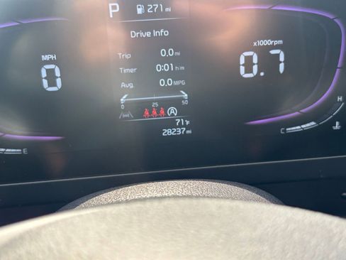 Used 2025 Kia Sportage LX image 38