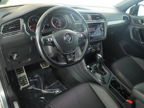 Used 2020 Volkswagen Tiguan SE R-Line image 13
