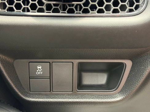 Used 2024 Honda HR-V LX image 15