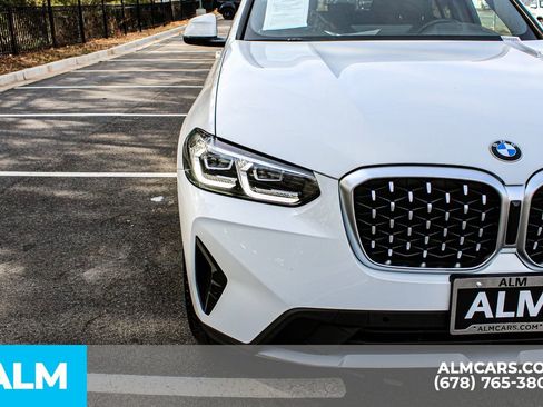 Used 2024 BMW X4 xDrive30i image 12