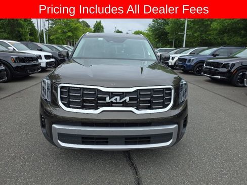 Used 2023 Kia Telluride S w/ S Sunroof Package AWD/4WD image 3