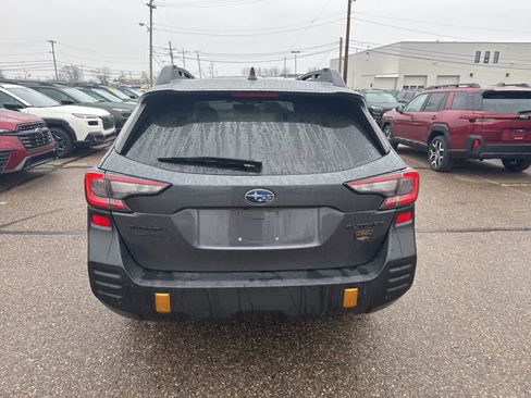 Used 2022 Subaru Outback Wilderness image 13