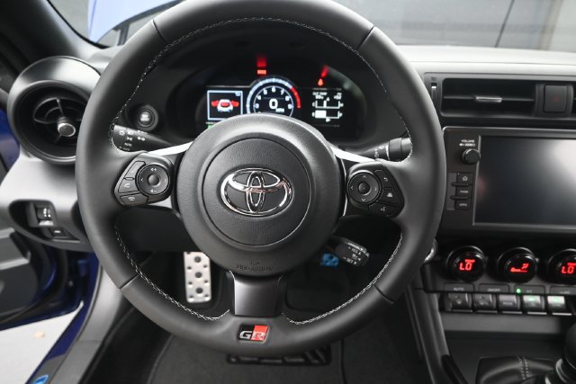 New 2027 Toyota GR86 Premium RWD image 5