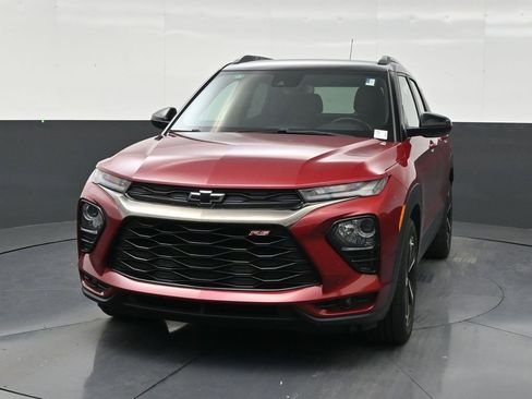 Used 2021 Chevrolet TrailBlazer RS w/ Technology Package FWD image 8