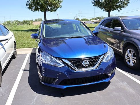 Used 2019 Nissan Sentra SV FWD image 4