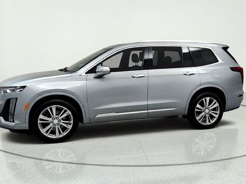 Certified 2024 Cadillac XT6 Premium Luxury w/ Technology Package AWD/4WD image 2