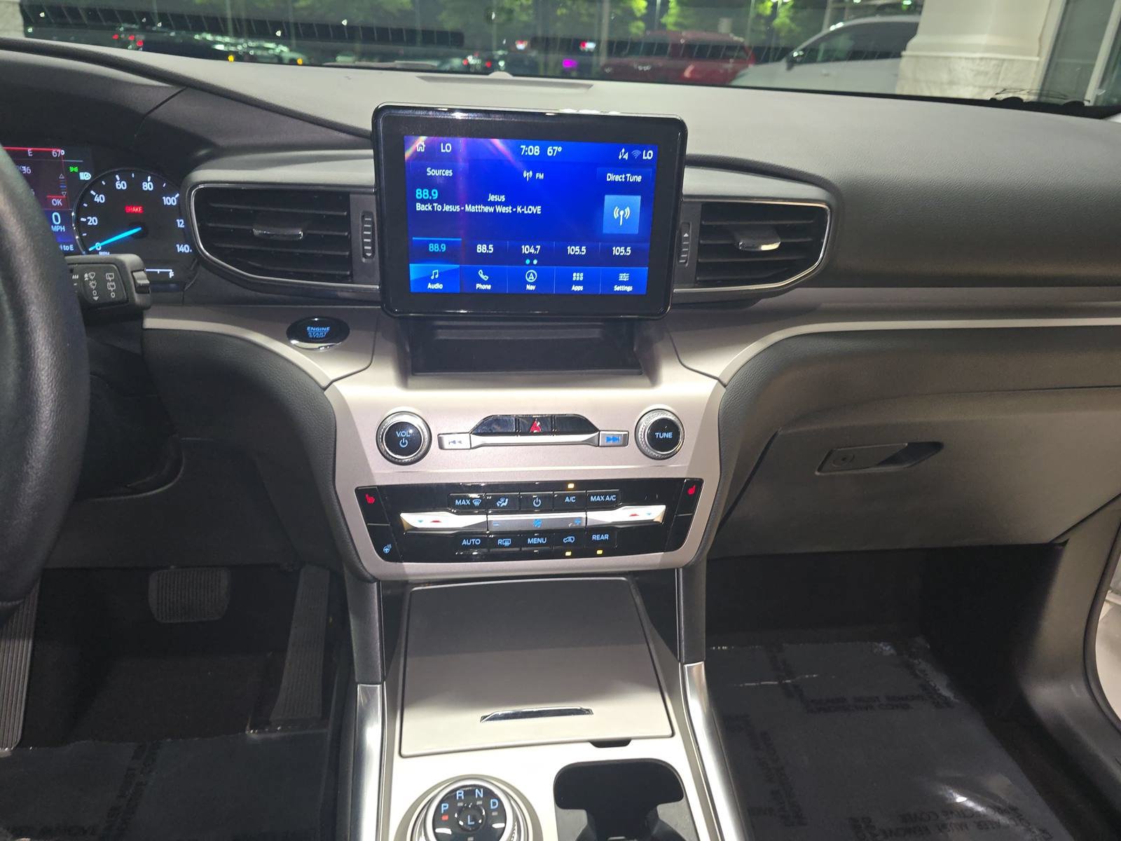 Used 2023 Ford Explorer XLT w/ Equipment Group 202A RWD image 20