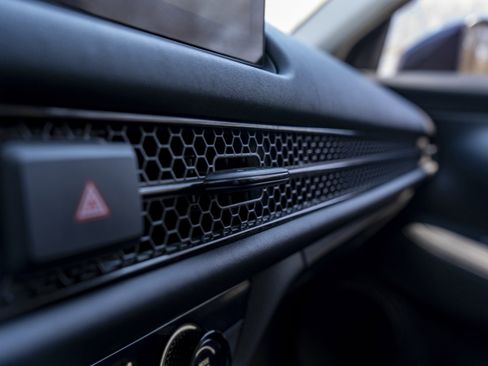 Used 2026 Honda HR-V LX image 32