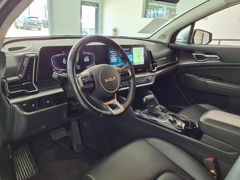 Used 2024 Kia Sportage EX FWD image 13