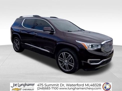 Used 2018 GMC Acadia Denali w/ Technology Package image 2