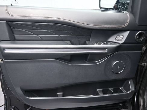 Used 2020 Ford Expedition Max Platinum AWD/4WD image 30
