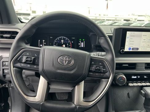 Used 2025 Toyota 4Runner SR5 image 13