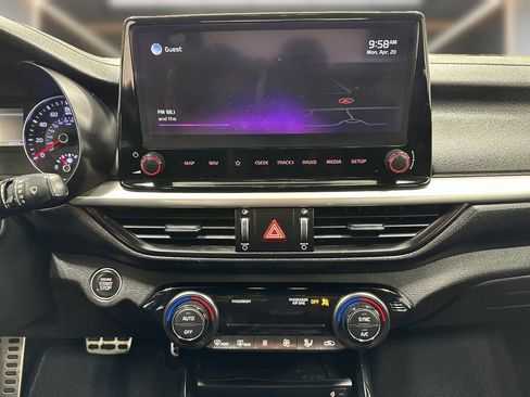 Used 2022 Kia Forte GT FWD image 9