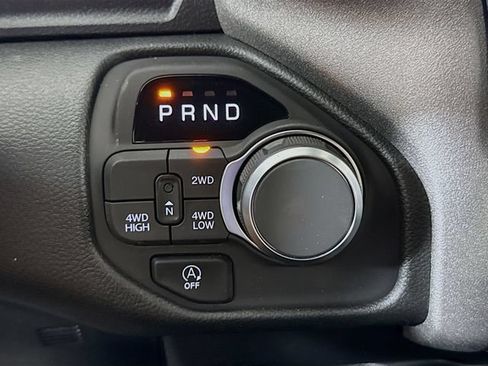 New 2026 RAM 1500 Express AWD/4WD image 16