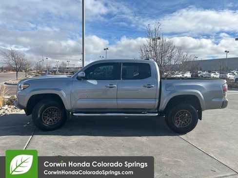 Used 2021 Toyota Tacoma TRD Sport image 4