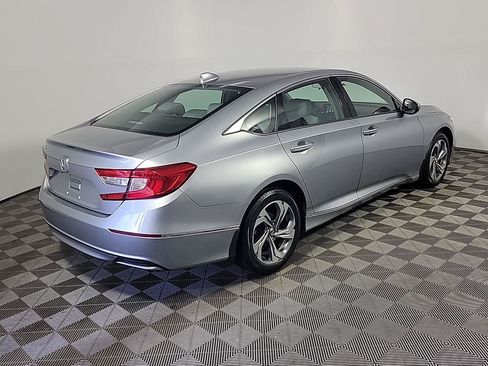 Certified 2019 Honda Accord EX image 4