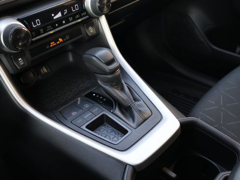 Certified 2024 Toyota RAV4 XLE FWD image 34