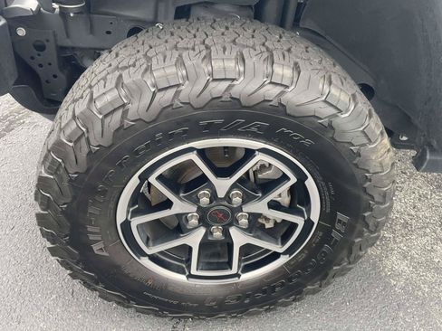 Used 2026 Jeep Wrangler Unlimited Rubicon AWD/4WD image 10