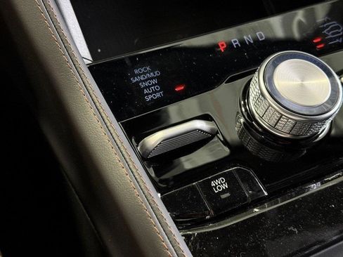 New 2025 Jeep Grand Cherokee Summit image 44