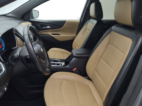 Used 2024 Chevrolet Equinox Premier AWD/4WD image 17