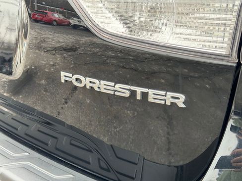 Used 2023 Subaru Forester Limited image 27
