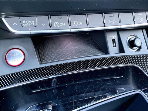 Used 2022 Audi SQ5 Premium image 34