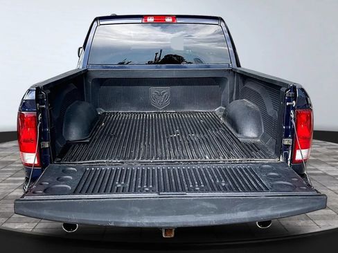 Used 2015 RAM 1500 Express RWD image 7