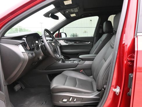 Certified 2024 Cadillac XT6 Premium Luxury w/ LPO, Floor Liner Package FWD image 19