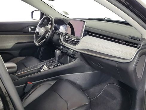 Used 2022 Jeep Compass Latitude image 33