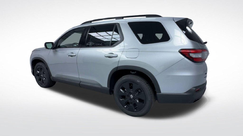 New 2026 Honda Pilot Black Edition image 6