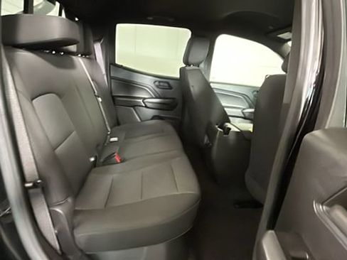 Used 2023 Chevrolet Colorado Trail Boss w/ Technology Package AWD/4WD image 29