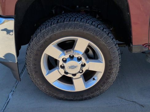 Used 2017 Chevrolet Silverado 2500 LT w/ Texas Edition image 44