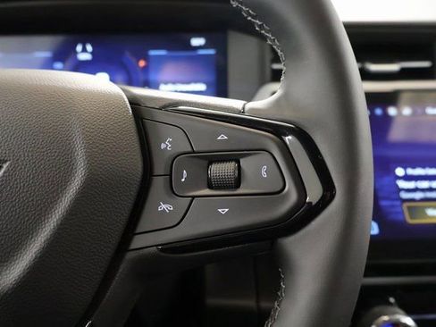 New 2027 Chevrolet Bolt LT w/ Comfort Package FWD image 17