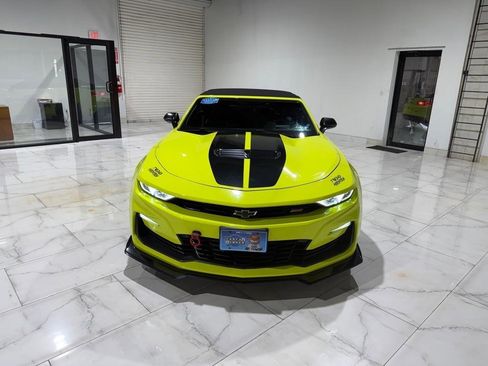 Used 2020 Chevrolet Camaro SS image 2