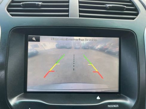 Used 2015 Ford Explorer XLT w/ Equipment Group 202A image 44