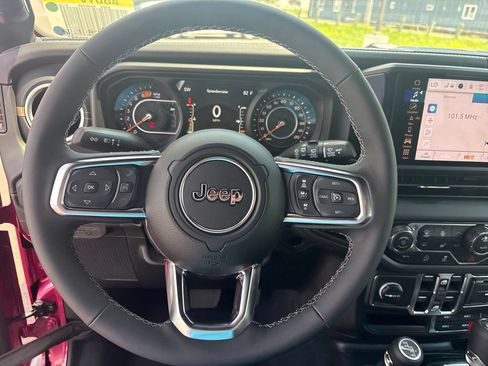 New 2026 Jeep Wrangler Unlimited Sahara w/ Whitecap Package AWD/4WD image 21