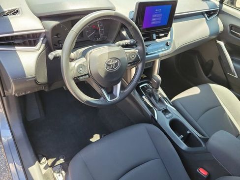 Used 2023 Toyota Corolla Cross LE w/ Moonroof Package AWD/4WD image 15
