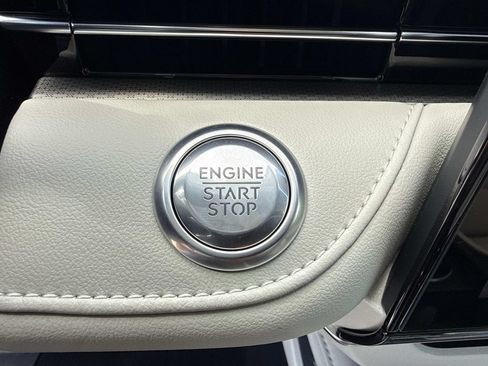 New 2026 Lincoln Nautilus Premier AWD/4WD image 28