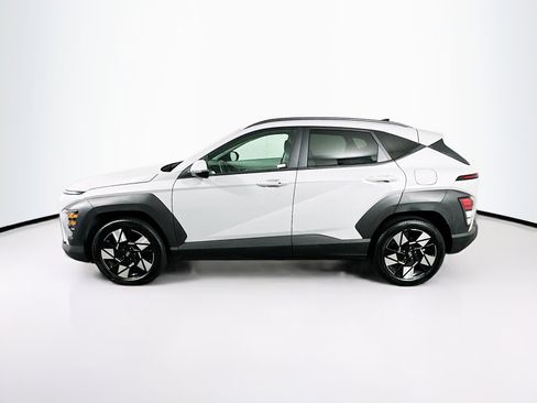 Used 2025 Hyundai Kona SEL FWD image 4