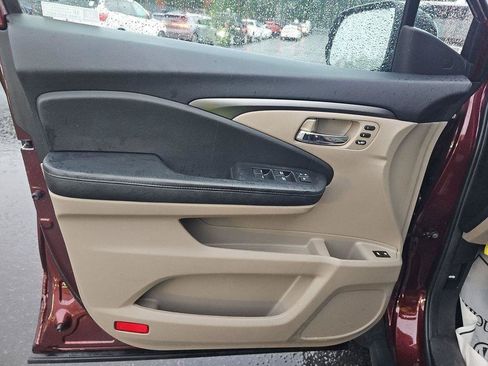 Used 2022 Honda Pilot Special Edition image 11