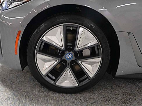 Certified 2023 BMW i4 eDrive35 w/ Premium Package image 5