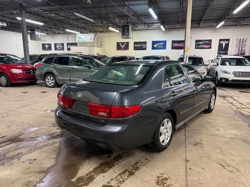 Used 2005 Honda Accord LX image 4