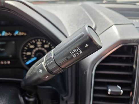 Used 2019 Ford F150 XLT w/ Equipment Group 302A Luxury RWD image 29