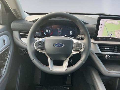 New 2026 Ford Explorer Active w/ Active Comfort Package image 9