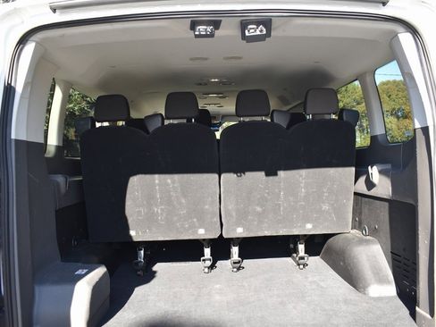 Used 2023 Ford Transit 350 XLT image 27