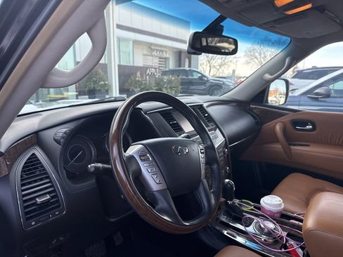 Used 2016 INFINITI QX80 Base w/ All Season Package image 10