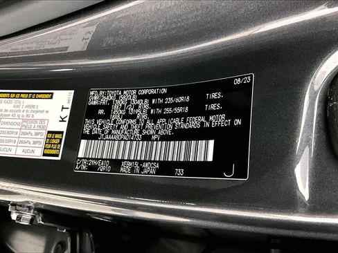 Used 2023 Lexus RZ 450e Premium image 35